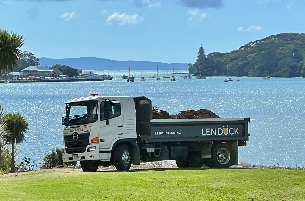 About Len Duck