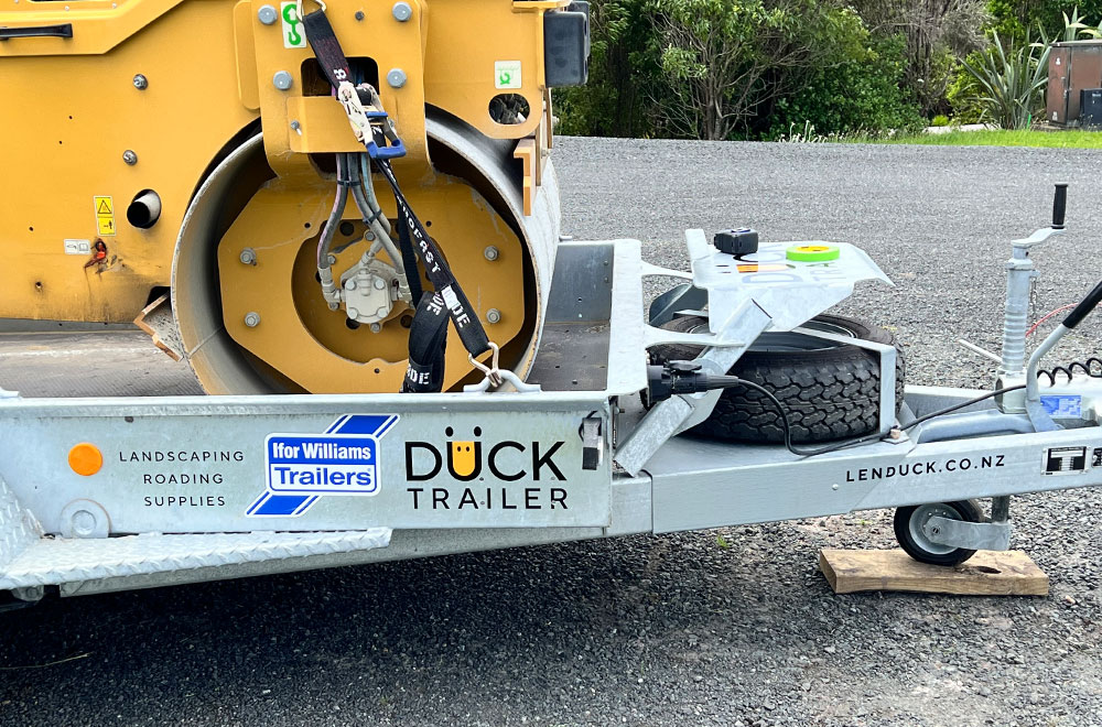 Len Duck trailer hire